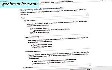 Slik feilsøker du en skriver som går offline i Windows 10